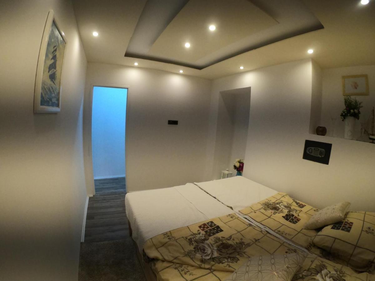 Apartmani Majetic Omišalj Eksteriør billede