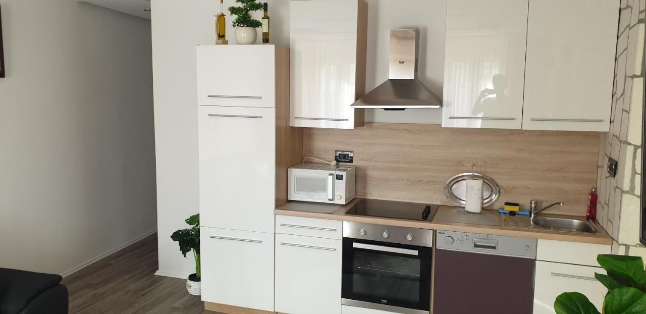 Apartmani Majetic Omišalj Eksteriør billede
